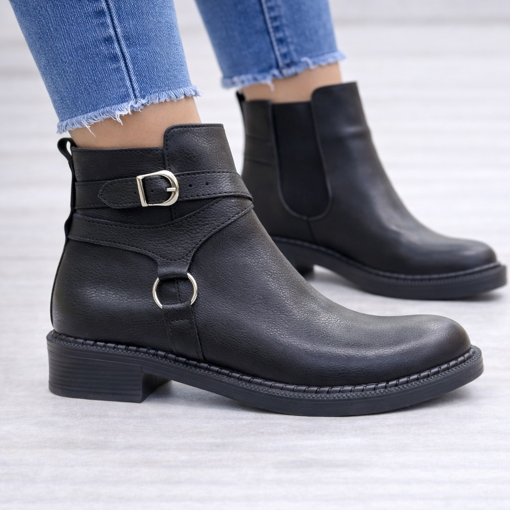 Siyah Tokalı Halka Detaylı Kadın Bilek Botu Orta Topuk Oval Burun