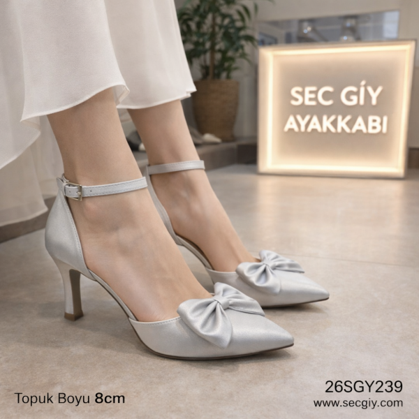 Gümüş Fiyonklu Bilek Bantlı Kadın Topuklu 8 cm