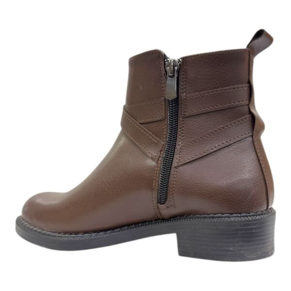 Kahverengi Tokalı Halka Detaylı Kadın Bilek Botu Orta Topuk Oval Burun