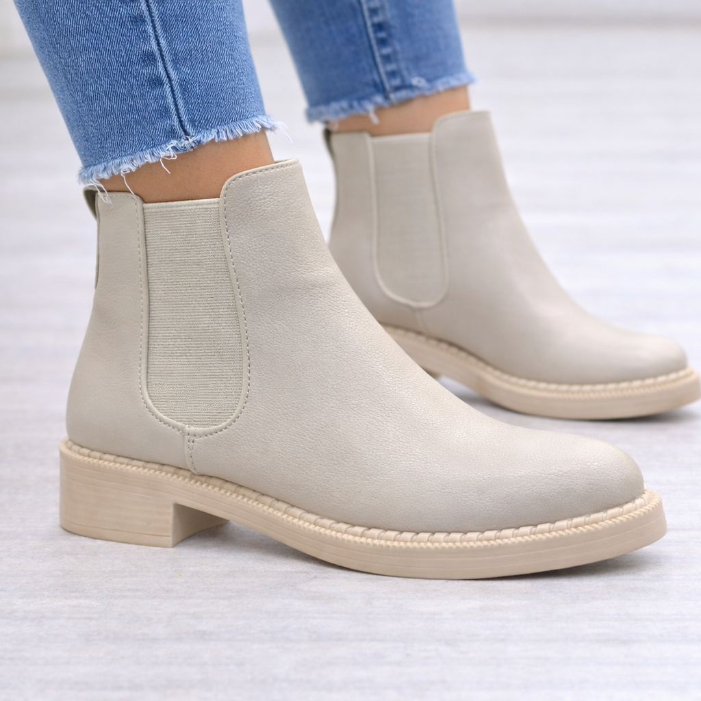 Krem Lastik Yan Panelli Kadın Bilek Botu Orta Topuk Oval Burun