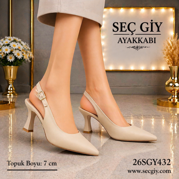 Krem Sivri Burun 7 cm Topuklu Kadın Ayakkabı.