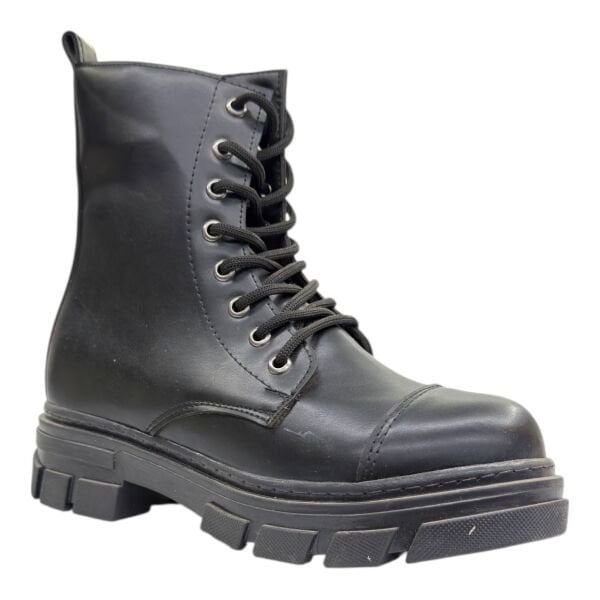 Siyah Bağcıklı Kadın Postal Bot Kalın Dişli Taban Yuvarlak Burun