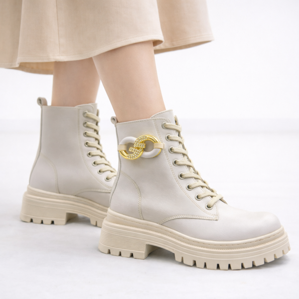 Krem Taşlı Zincir Detaylı Kadın Bağcıklı Postal Bot Kalın Taban