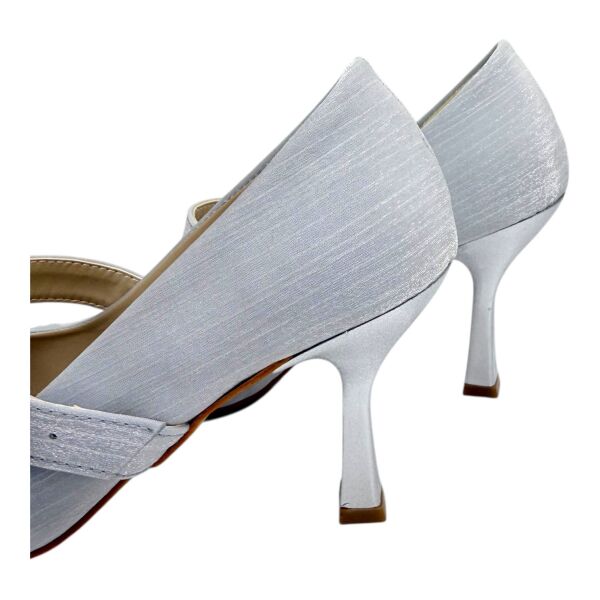 Gümüş Taş Detaylı Topuklu Ayakkabı