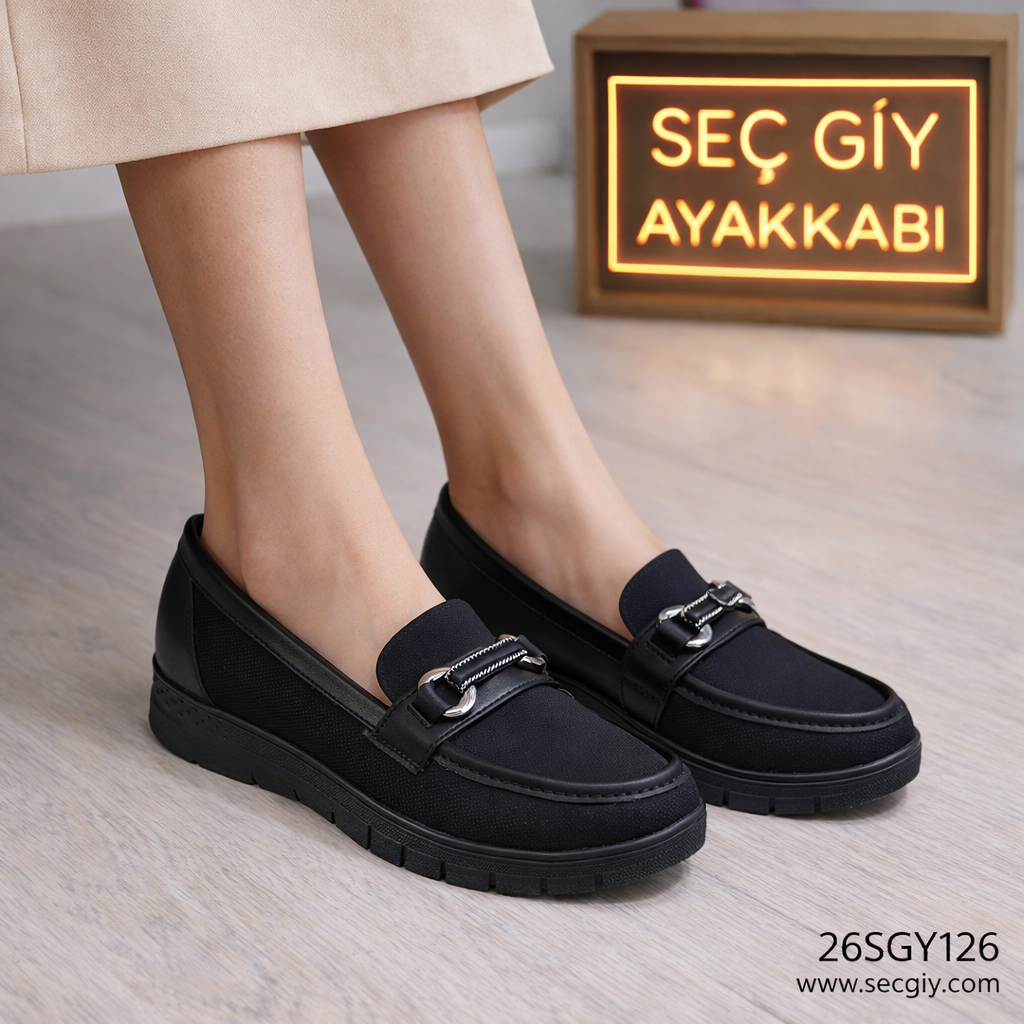 Metal Tokalı Siyah Bayan Günlük Ayakkabı – Rahat ve Şık