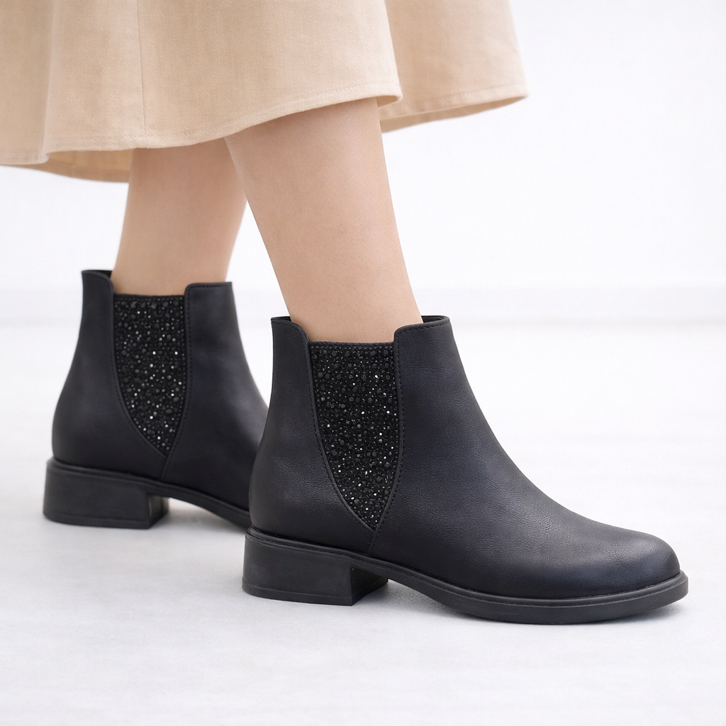 Siyah Kadın Taş Detaylı Lastikli Bilek Bot Kalın Topuklu