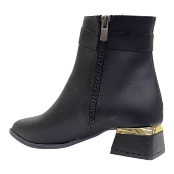 Siyah Kadın V Tokalı Metal Detaylı Kısa Topuklu Bilek Bot