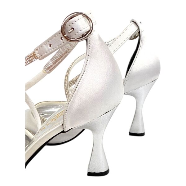 Gümüş  İnce Topuklu Ayakkabı