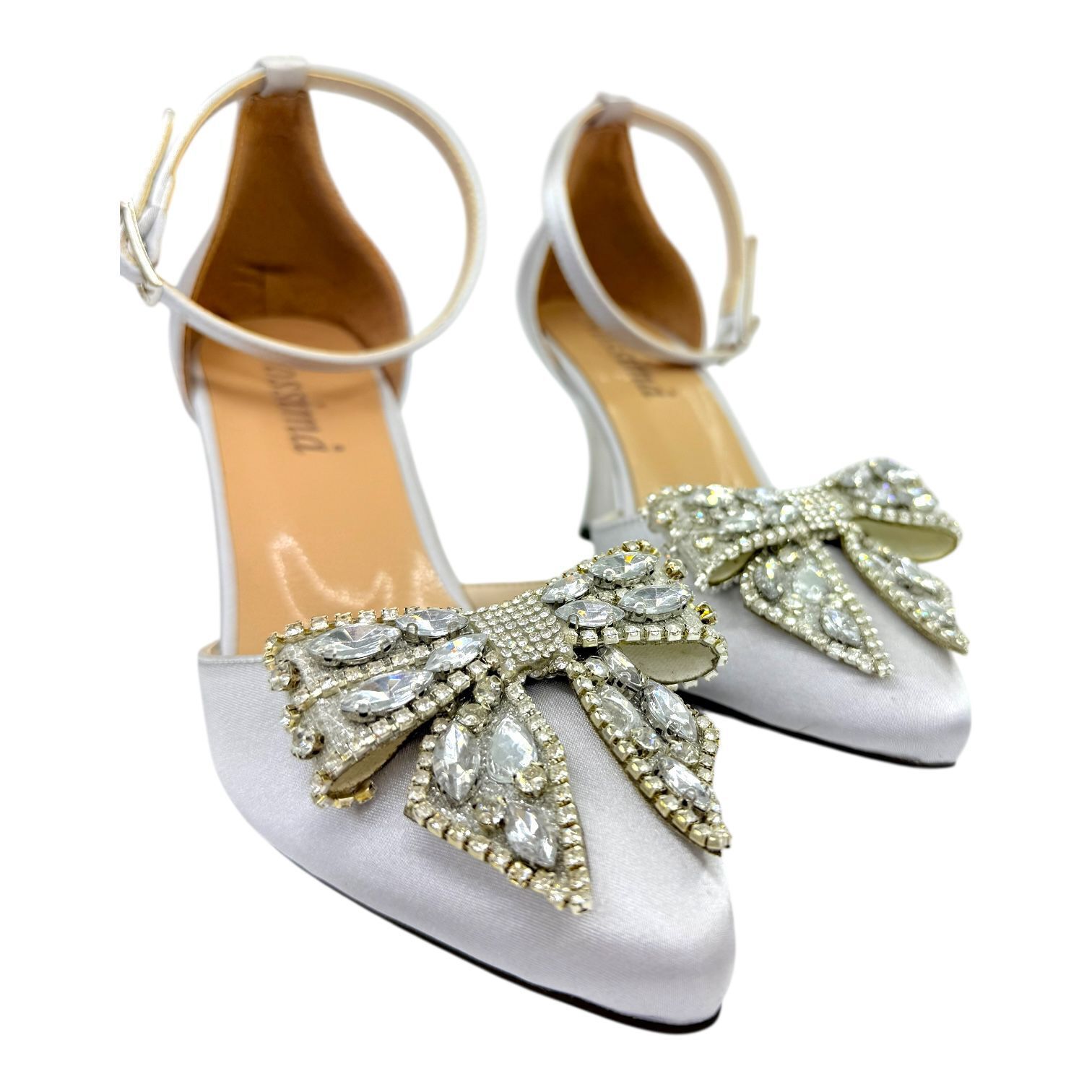 Kristal Taş Detaylı Saten Gümüş Topuklu Ayakkabı