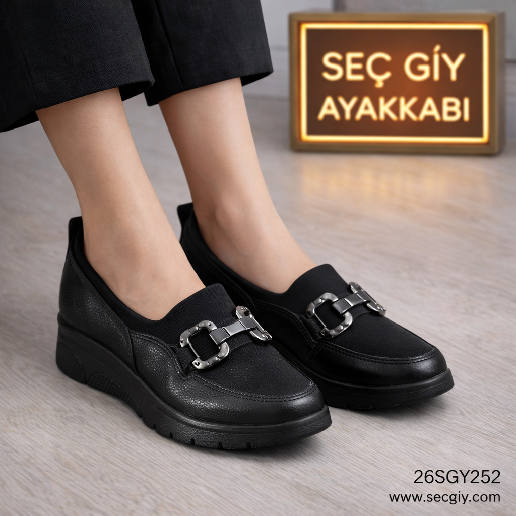 Siyah Metal Tokalı Kadın Loafer Ayakkabı – Ortopedik Taban Günlük Rahat Model