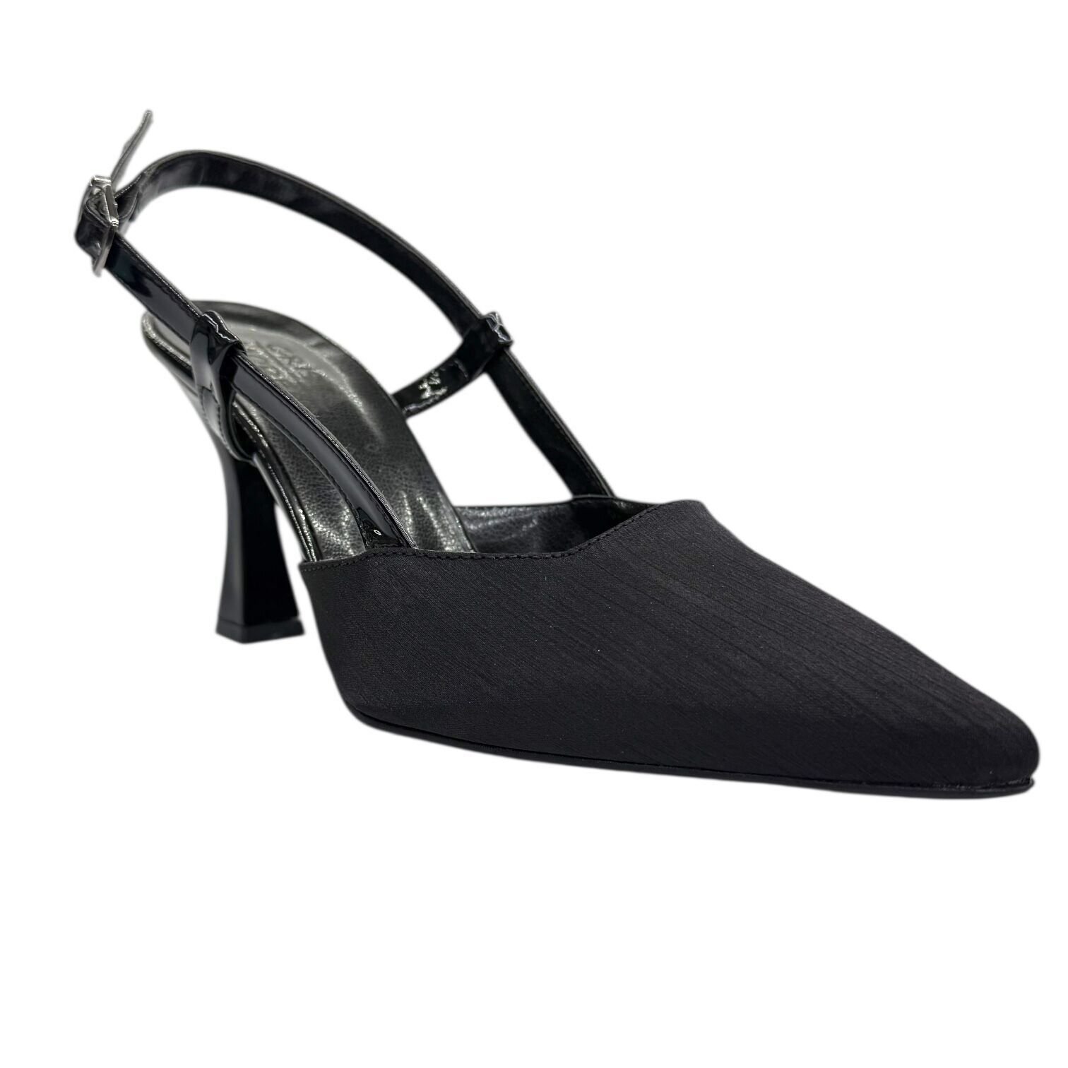 Modern Kesim Siyah Topuklu Ayakkabı