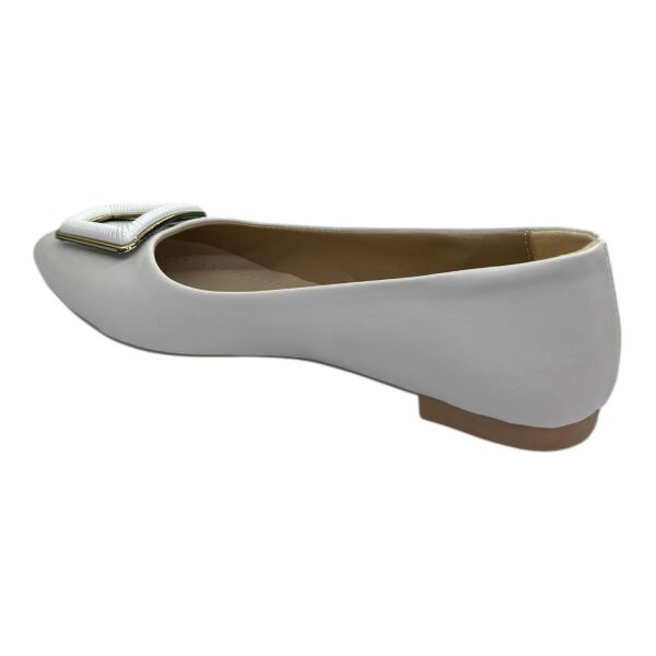 Zarif Beyaz Tokalı Kadın Babet