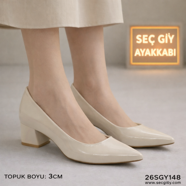 Krem Rugan Bayan Topuklu Ayakkabı – 3 cm Günlük Şık Model