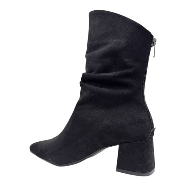 Süet Dokulu Sivri Burun Kalın Topuk Kadın Bilek Bot – Siyah