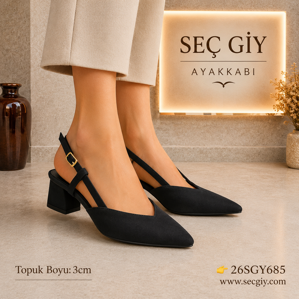 Siyah Zarra Kumaş Sivri Burun Kısa Topuklu 3cm