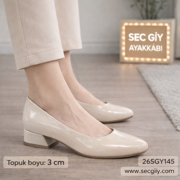 Krem Rugan Bayan Topuklu Ayakkabı – 3 cm Günlük ve Ofis Kullanımı