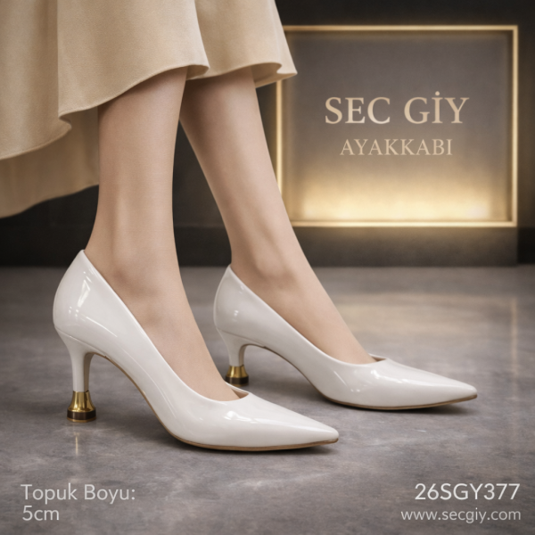 Beyaz Rugan 5 cm Kısa Topuklu Kadın Stiletto – Klasik & Zarif Model