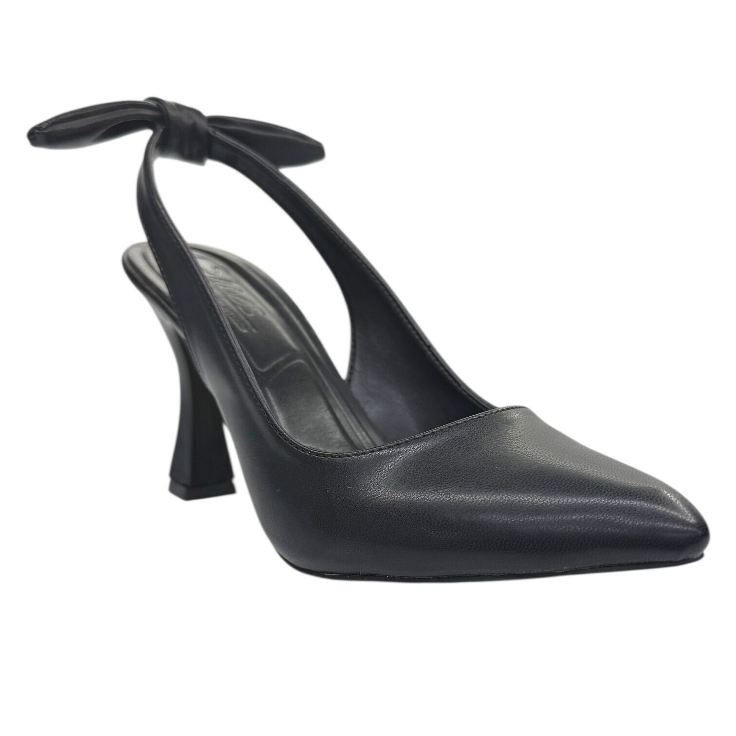 Fiyonk Detaylı Siyah Topuklu Ayakkabı