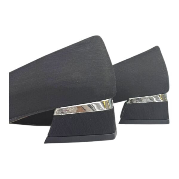 Siyah Çiçek Tokalı Parlak Kalın Topuk Abiye Ayakkabı