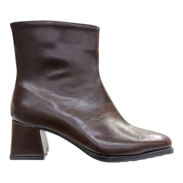 Kahverengi Blok Topuklu Bilek Boy Bot, Sivri Burun Şık Tasarım