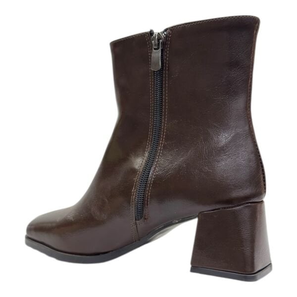 Kahverengi Blok Topuklu Bilek Boy Bot, Sivri Burun Şık Tasarım