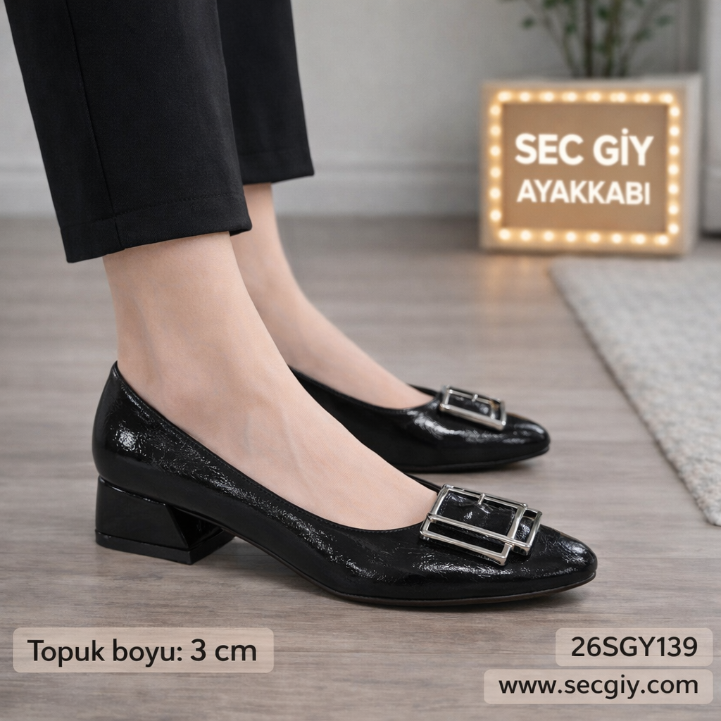 Siyah Rugan Tokalı Bayan Topuklu Ayakkabı – 3 cm Günlük Rahat Model