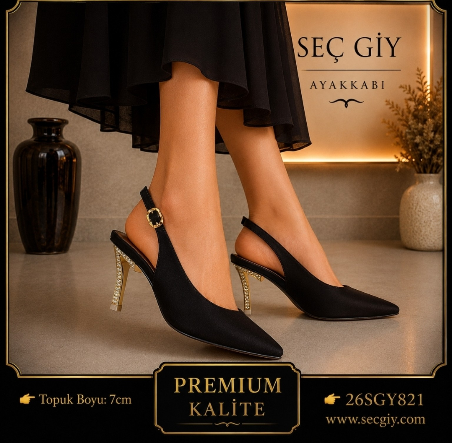 Siyah Sivri Burun Taş Detaylı Kadın Stiletto Topuklu Ayakkabı 7 cm