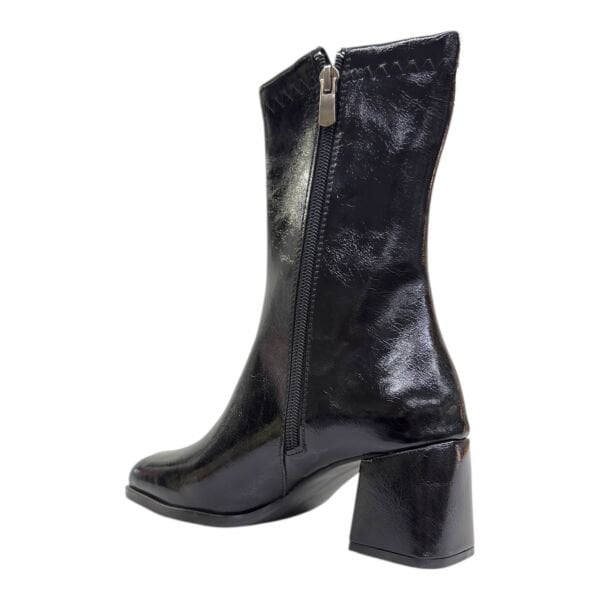 Siyah Parlak Dokulu Blok Topuklu Bilek Boy Bot, Sivri Burun