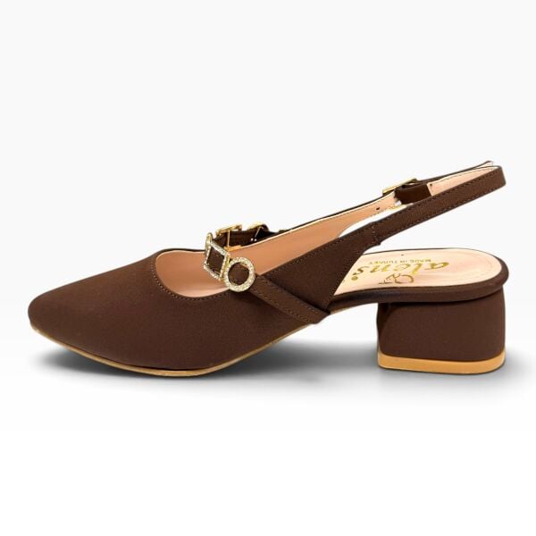 Kahverengi Taş Aksesuarlı Sivri Burun Kadın Babet – 3 cm Topuklu Slingback Ayakkabı