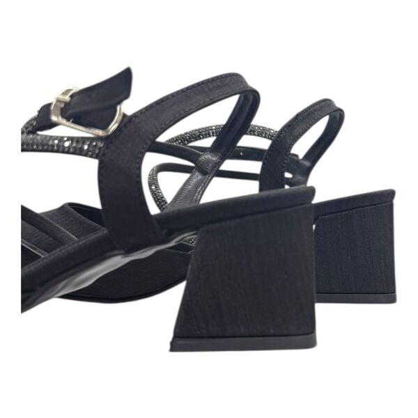 Siyah Taş Detaylı Çift Bant Kalın Topuk Abiye Ayakkabı