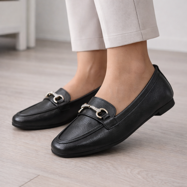 Siyah  Rugan Tokalı Kadın Babet