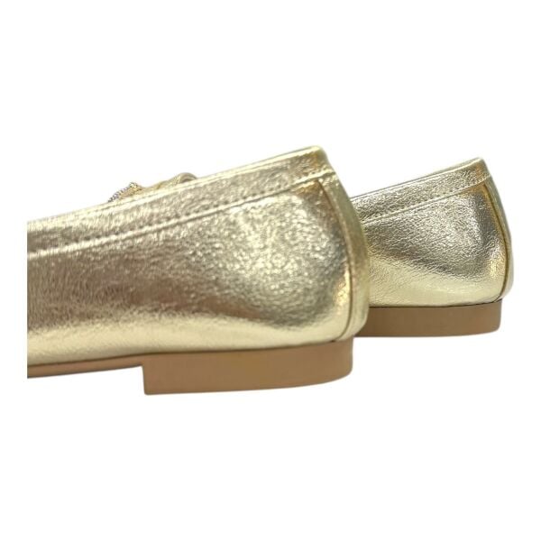 Altın Rengi Rugan Zincir Tokalı Kadın Babet