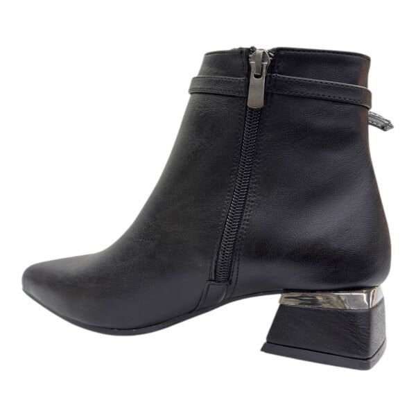 Siyah Gümüş Tokalı Blok Topuklu Bilek Boy Bot, Sivri Burun