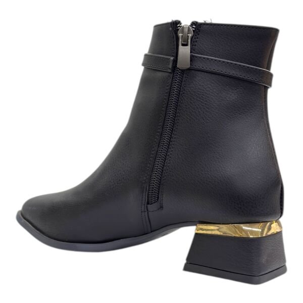 Siyah Gold Tokalı Blok Topuklu Bilek Boy Bot, Minimal Tasarım