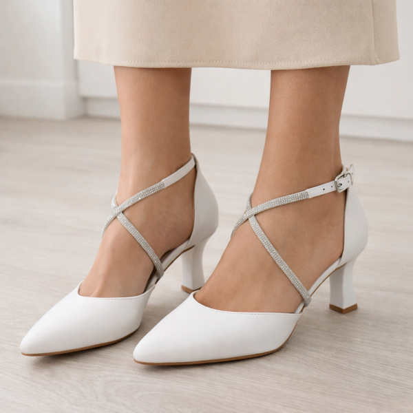 Beyaz Çapraz Kristal Bantlı Stiletto