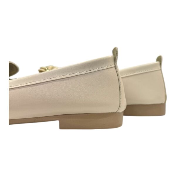 Krem Zincir Tokalı Kadın Loafer Ayakkabı