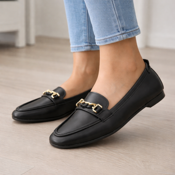 Siyah-Zincir Detaylı  Kadın Ayakkabı (Altın Toka)