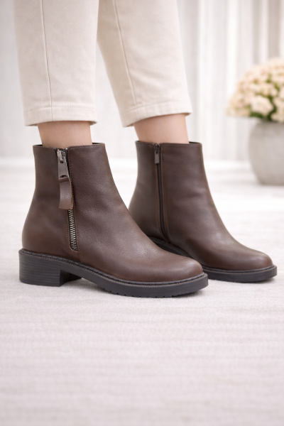 Kahverengi Fermuarlı Alçak Topuklu Bilek Boy Bot, Yuvarlak Burun