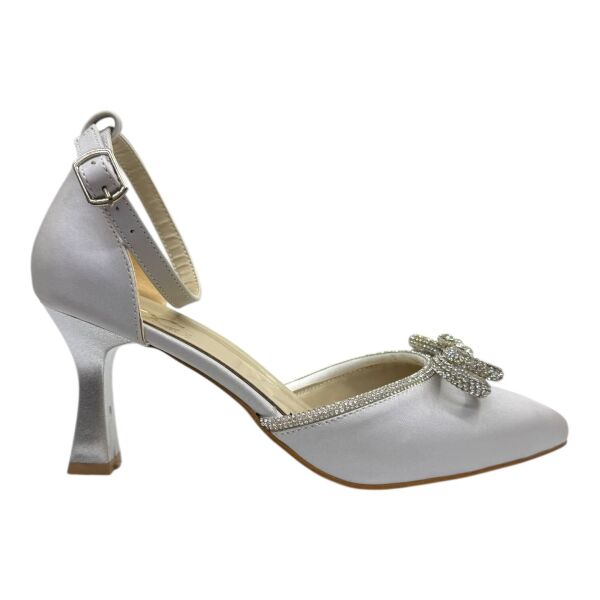 Zarif Gümüş İnce Topuklu Kristal Fiyonklu