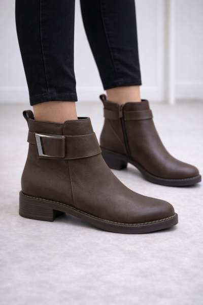 Kahverengi Gümüş Tokalı Alçak Topuklu Bilek Boy Bot, Yuvarlak Burun