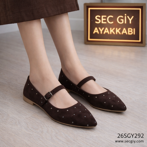 Kahverengi Taş Detaylı Bantlı Kadın Babet – Günlük Şık Mary Jane Model