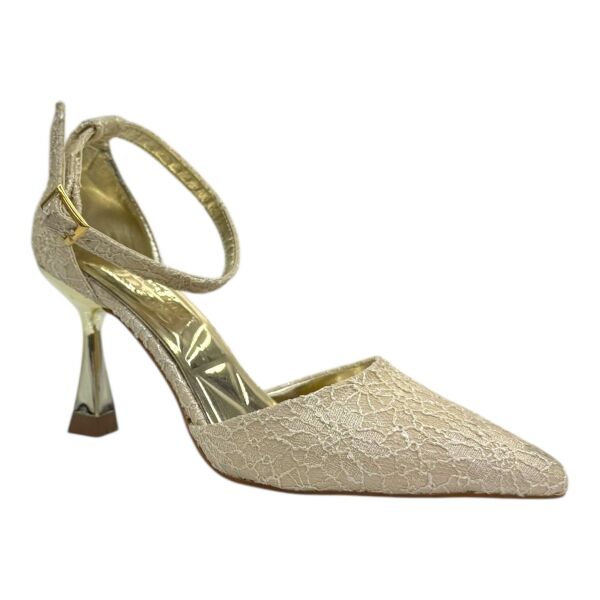 Krem Dantel Kaplama ve Metalik Topuklu