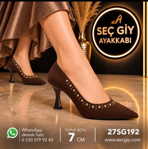 Kadın Acı Kahve Gold Taş Detaylı Sivri Burun Topuklu Ayakkabı – 7 cm Topuk