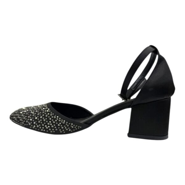 Siyah Taşlı  Sivri Burun Topuklu Zarif Kristal Detay