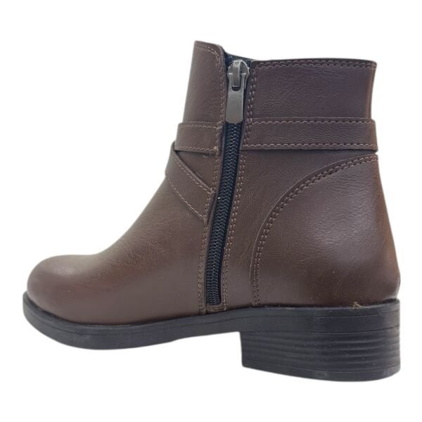 Kahverengi Şerit Tokalı Alçak Topuklu Bilek Boy Bot, Yuvarlak Burun