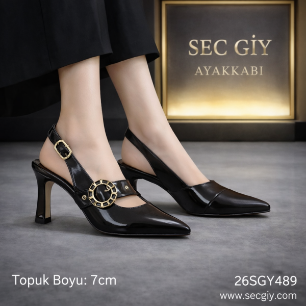 Siyah Parlak Halka Aksesuarlı 7 cm İnce Topuklu Kadın Slingback Ayakkabı – Şık ve Zarif Davet Modeli