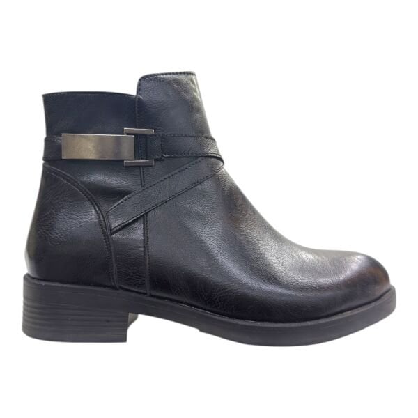 Siyah Şerit Tokalı Bilek Boy Kadın Günlük Bot – Alçak Topuk