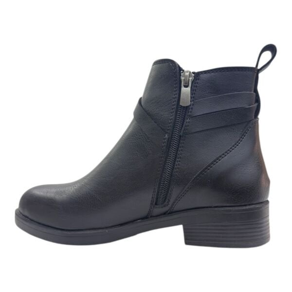 Siyah Halka Detaylı Bilek Boy Kadın Bot – Günlük & Rahat Model