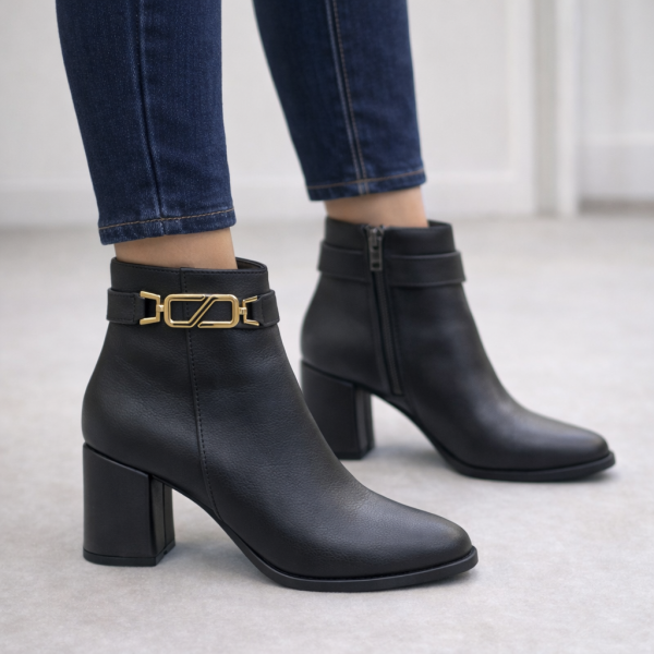 Siyah Gold Tokalı Topuklu Kadın Bot – Blok Topuk, Şık Günlük & Davet Kombin