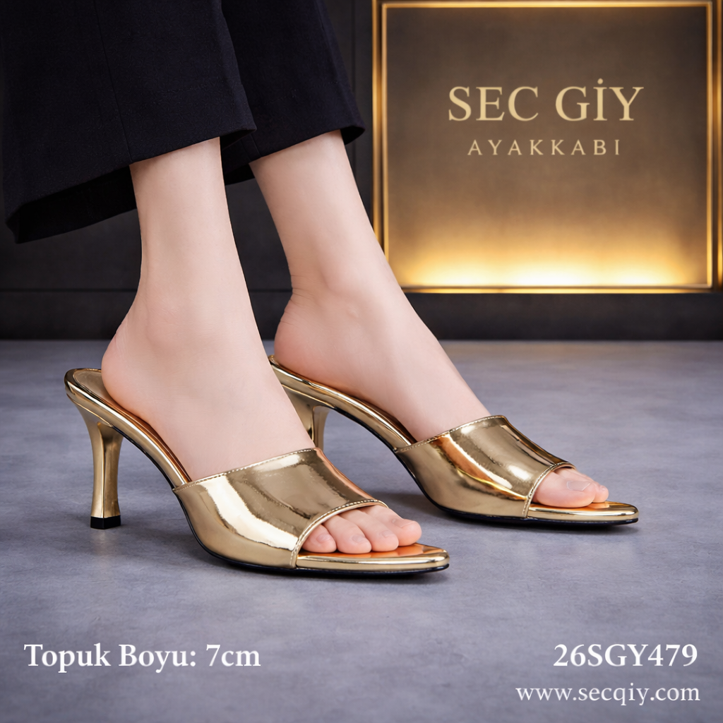 Altın Ayna Efektli 7 cm İnce Topuklu Kadın Terlik